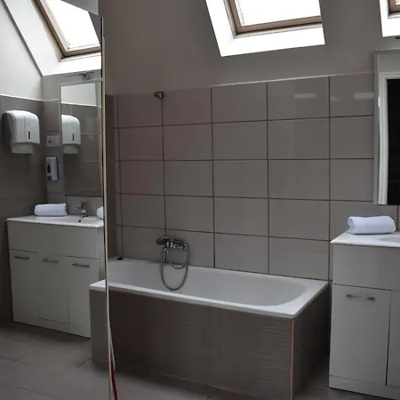 Villa Rossz Regisztracio, Torolni Kell *